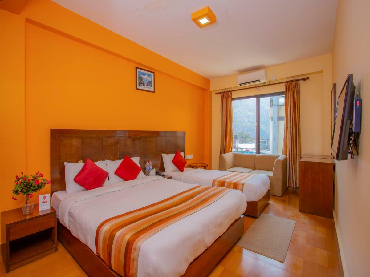 Kotee Home Hotel Pokhara Exteriör bild