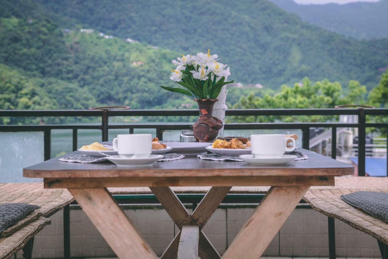 Kotee Home Hotel Pokhara Exteriör bild