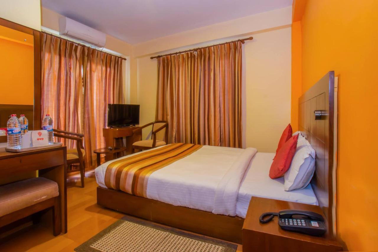 Kotee Home Hotel Pokhara Exteriör bild